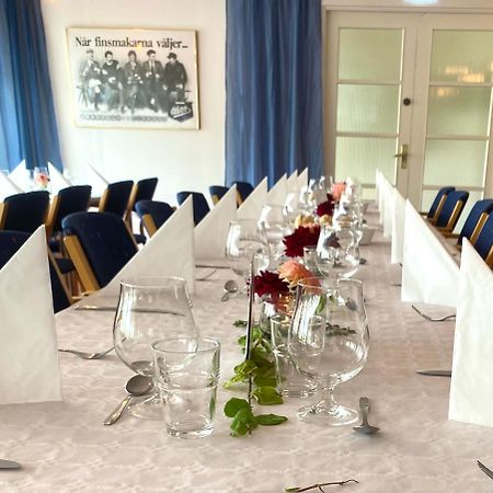 Gullringens Vaerdshus & Hotell Esterno foto